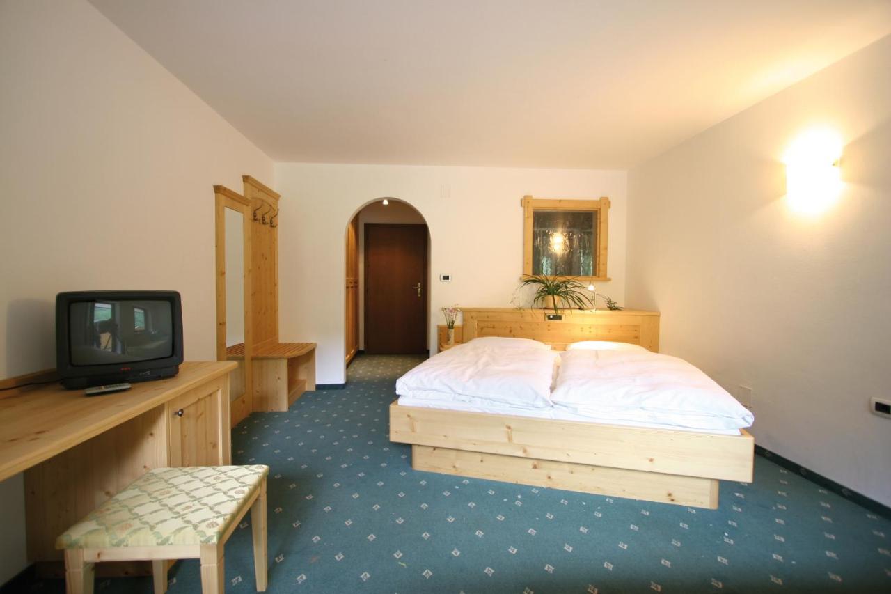 Hotel Rainhof Senales/Schnals 部屋 写真